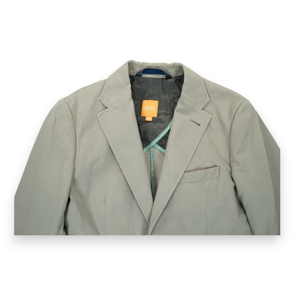 Hugo Boss Men's Suit Jacket - Beige US Size 38R UK 48 Two Front Buttons - Picture 4 of 10